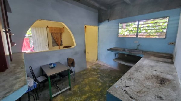 Picture on Casa de 2 cuartos y 1 baño por $ 5.000 en Cienfuegos, Cienfuegos