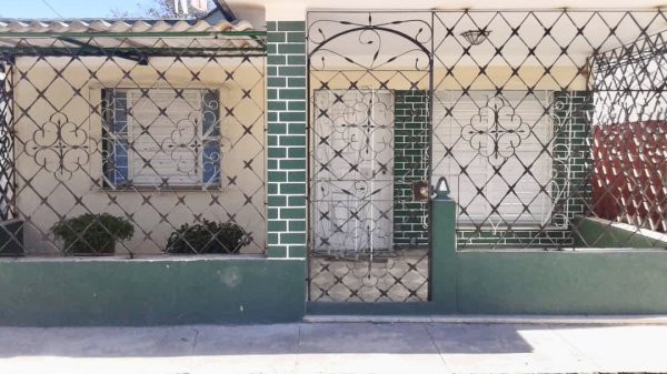 Picture on Casa de  3 cuartos, 2 baños y 0 garajes por $ 22.000 en Colón, Matanzas
