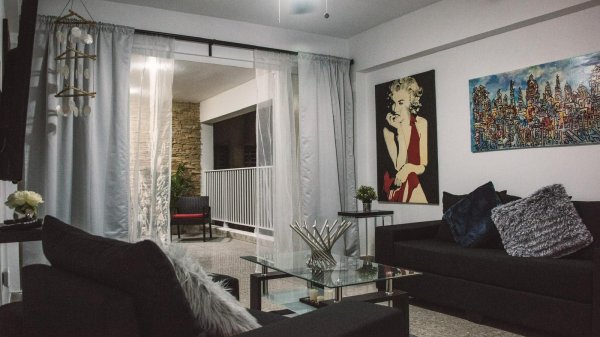 Picture on Apartamento de  3 cuartos, 2 baños y 1 garaje por $ 120.000 en Playa, La Habana