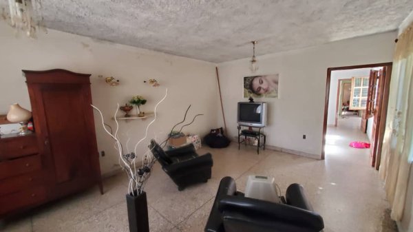 Picture on Casa de 2 cuartos, 1 baño y 1 garaje por $ 60.000 en Cienfuegos, Cienfuegos