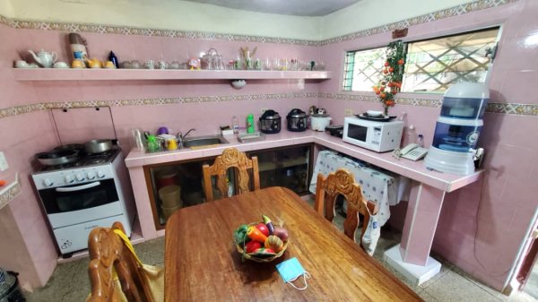 Picture on Casa de  2 cuartos, 1 baño y 0 garajes por $ 40.000 en Cienfuegos, Cienfuegos