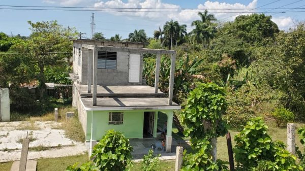 Picture on Casa de 3 cuartos y 2 baños por $ 30.000 en Cienfuegos, Cienfuegos