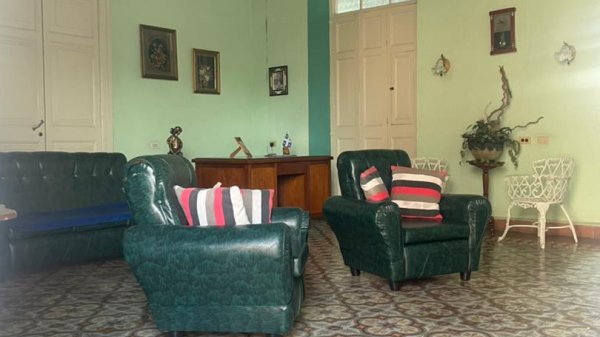 Picture on Casa de 6 cuartos y 4 baños por $ 80.000 en Matanzas, Matanzas