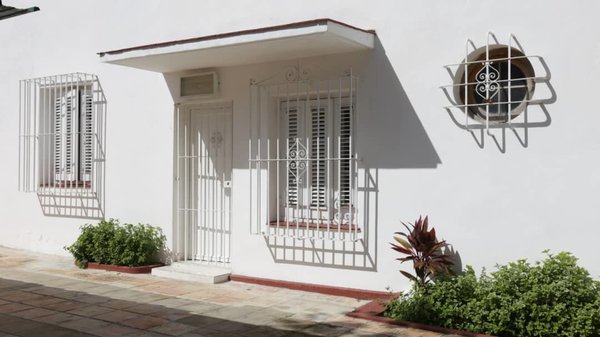 Picture on Casa de 5 cuartos, 5 baños y 1 garaje por $ 400.000 en Plaza de la Revolución, La Habana