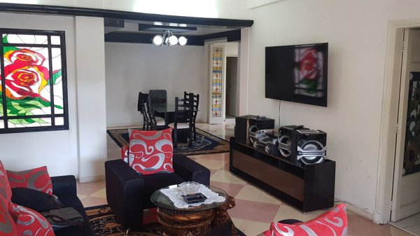 Picture on Apartamento de  4 cuartos, 4 baños y 1 garaje por $ 300.000 en Playa, La Habana