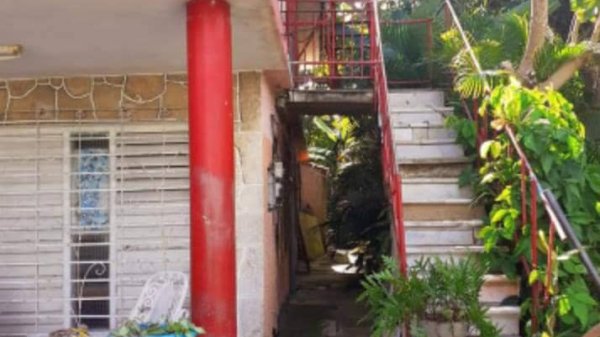 Picture on Casa de  4 cuartos, 3 baños y 1 garaje por $ 160.000 en Playa, La Habana