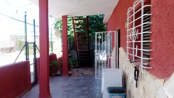 Picture on Casa de 4 cuartos, 3 baños y 1 garaje por $ 130.000 en Playa, La Habana