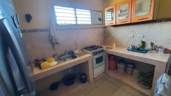 Picture on Casa de  3 cuartos, 3 baños y 0 garajes por $ 12.000 en Cienfuegos, Cienfuegos