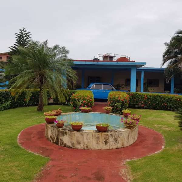 Casa de 4 cuartos, 4 baños y 1 garaje por $ 240.000