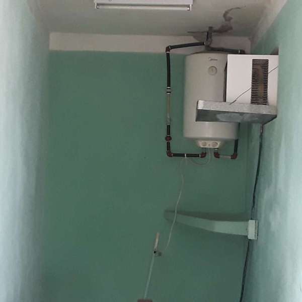 Casa de 8 cuartos, 7 baños y 0 garajes por $ 180.000