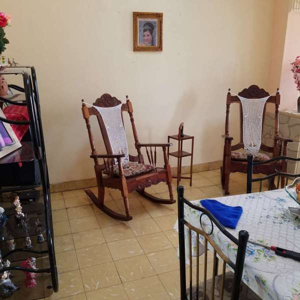 Casa de 3 cuartos, 2 baños y 0 garajes por $ 40.000