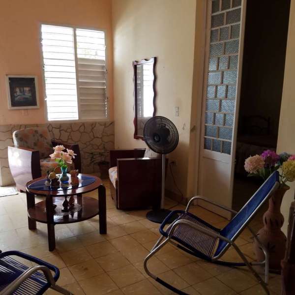 Casa de 3 cuartos, 2 baños y 0 garajes por $ 40.000