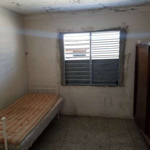 Casa de 3 cuartos, 1 baño y 0 garajes por $ 16.000