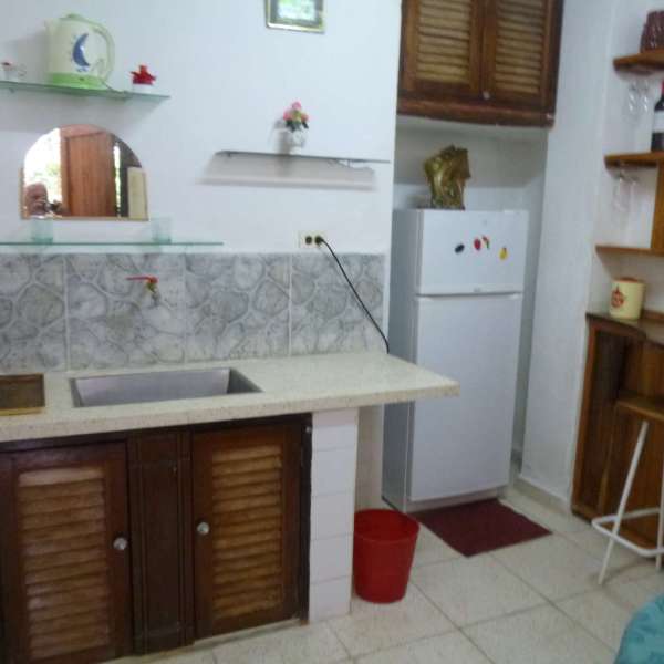 Casa de 5 cuartos, 5 baños y 1 garaje por $ 300.000