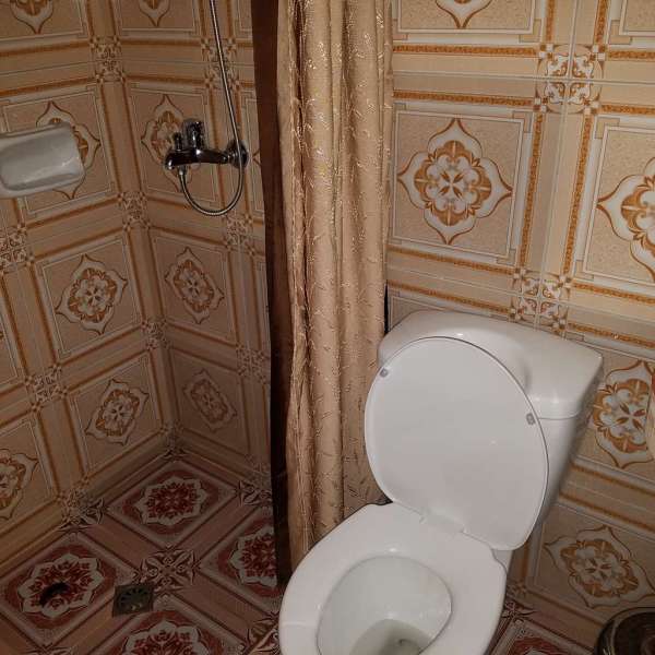 Casa de 5 cuartos, 5 baños y 0 garajes por $ 210.000