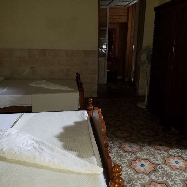 Casa de 5 cuartos, 5 baños y 0 garajes por $ 210.000