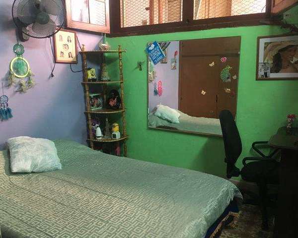 Casa de 3 cuartos, 1 baño y 0 garajes por $ 170.000
