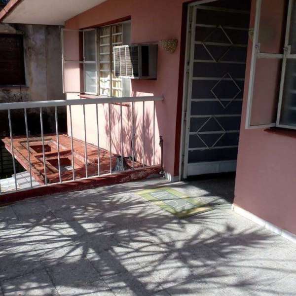 Apartamento de 4 cuartos y 3 baños por $ 90.000