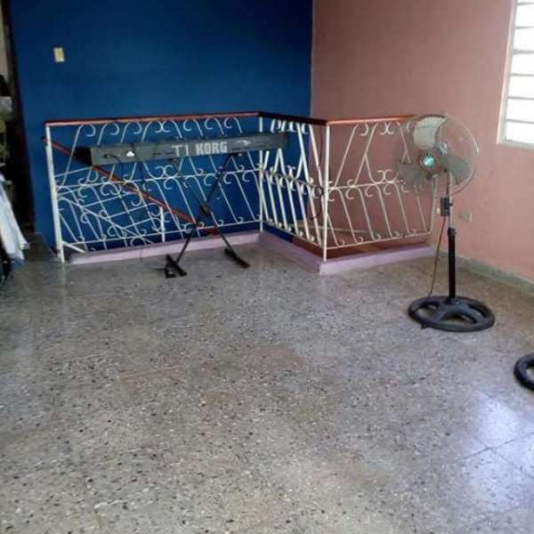 Apartamento de 4 cuartos y 3 baños por $ 90.000