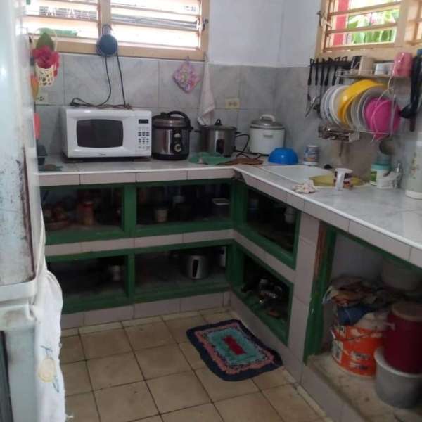 Casa de 3 cuartos, 1 baño y 0 garajes por $ 50.000