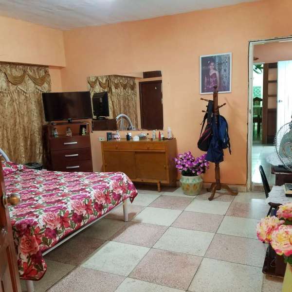 Casa de 4 cuartos, 3 baños y 0 garajes por $ 60.000