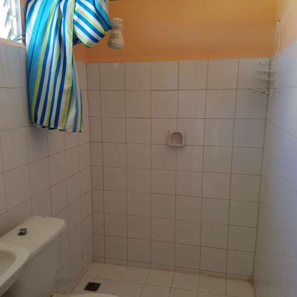 Casa de 4 cuartos, 3 baños y 0 garajes por $ 60.000