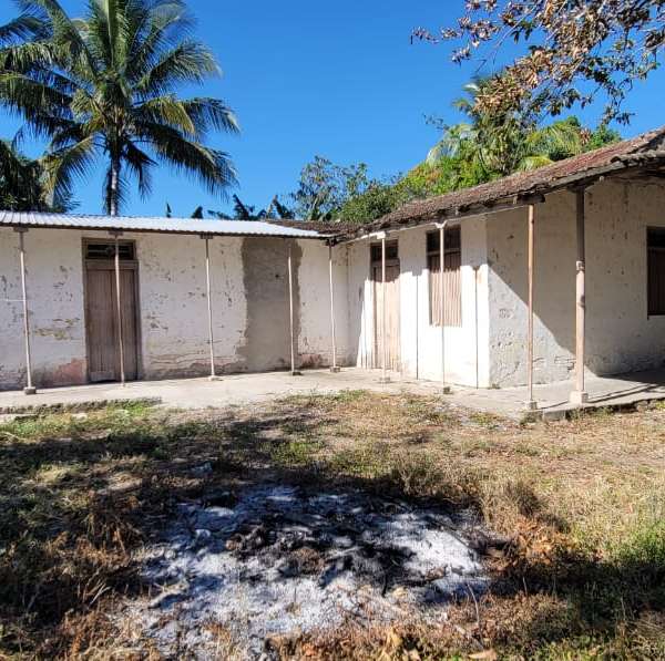 Casa de 4 cuartos, 1 baño y 0 garajes por $ 15.000