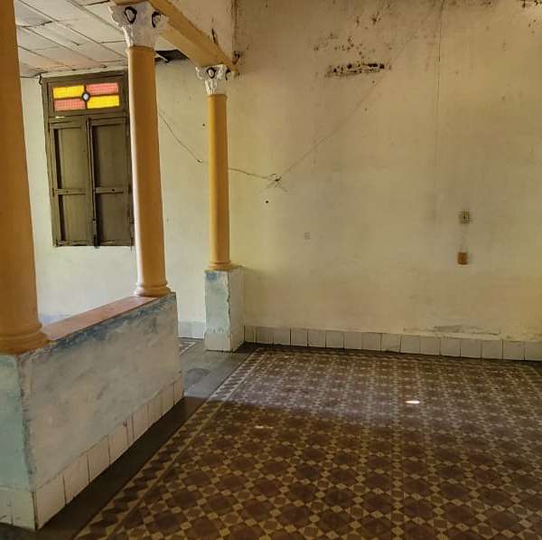 Casa de 4 cuartos, 1 baño y 0 garajes por $ 15.000
