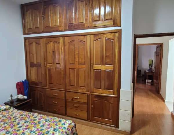 Casa de 3 cuartos, 2 baños y 1 garaje por $ 90.000