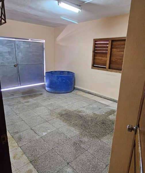 Casa de 2 cuartos, 1 baño y 1 garaje por $ 45.000