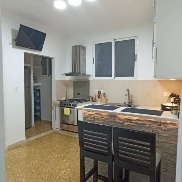 Apartamento de 3 cuartos, 2 baños y 1 garaje por $ 75.000