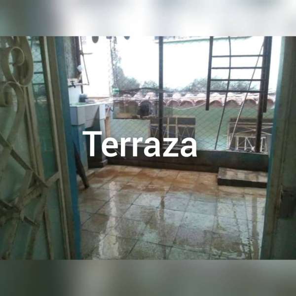 Apartamento de 2 cuartos y 1 baño por $ 7.000