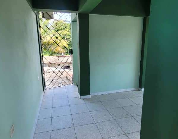 Casa de 3 cuartos y 3 baños por $ 30.000