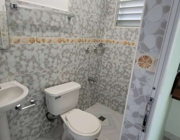Casa de 3 cuartos y 3 baños por $ 30.000