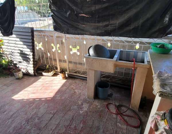 Casa de 3 cuartos y 2 baños por $ 10.000