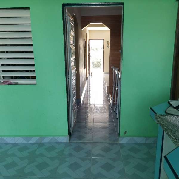 Casa de 3 cuartos, 3 baños y 1 garaje por $ 75.000