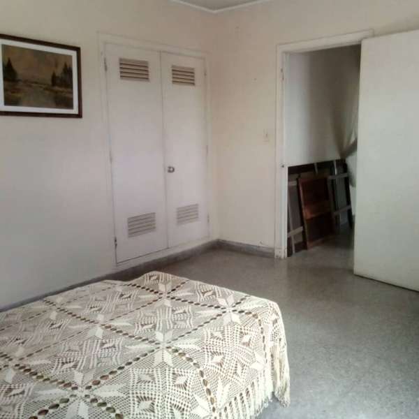 Apartamento de 4 cuartos, 3 baños y 1 garaje por $ 180.000