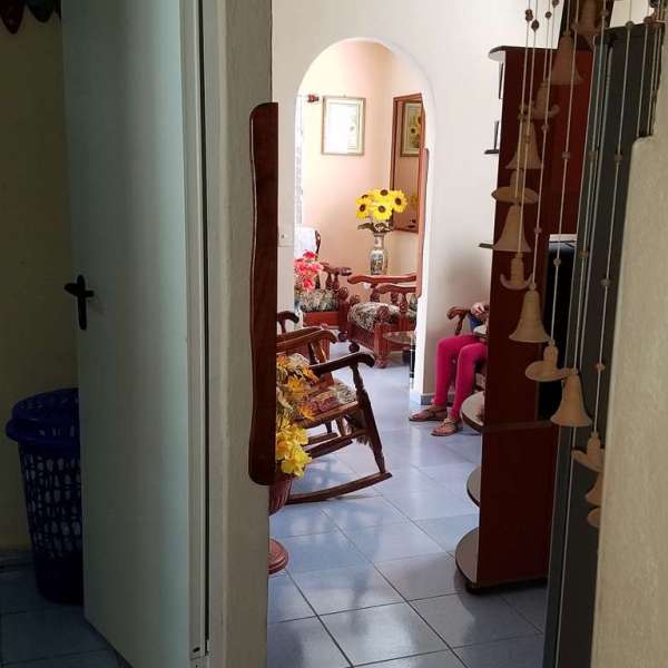 Casa de 3 cuartos, 1 baño y 0 garajes por $ 25.000