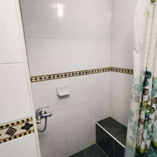Casa de 3 cuartos, 2 baños y 1 garaje por $ 45.000