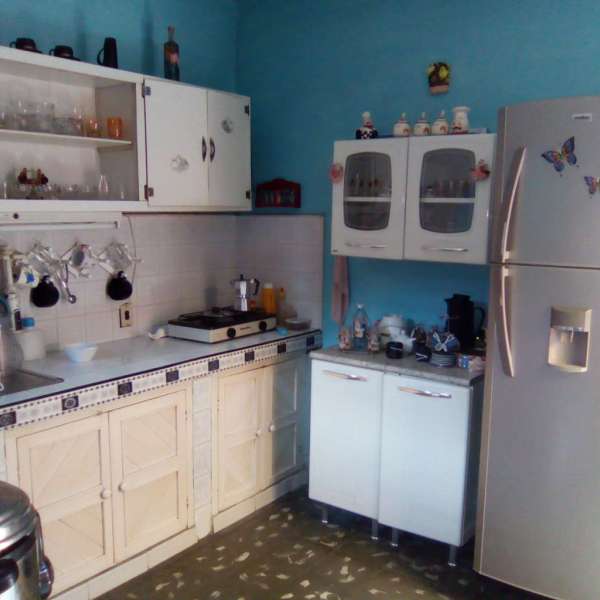 Casa de 3 cuartos y 2 baños por $ 36.000