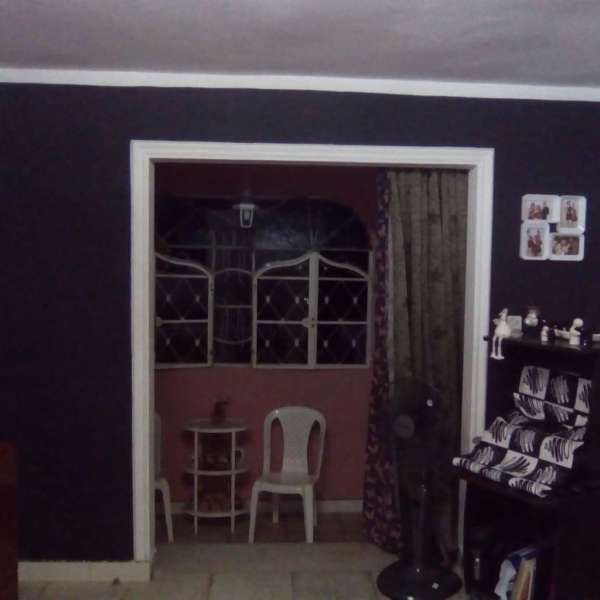 Casa de 3 cuartos y 2 baños por $ 36.000