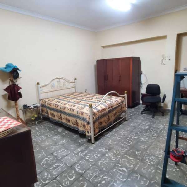 Casa de 2 cuartos, 1 baño y 0 garajes por $ 15.000