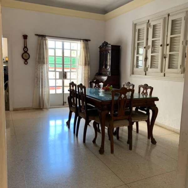 Casa de 4 cuartos, 4 baños y 1 garaje por $ 350.000