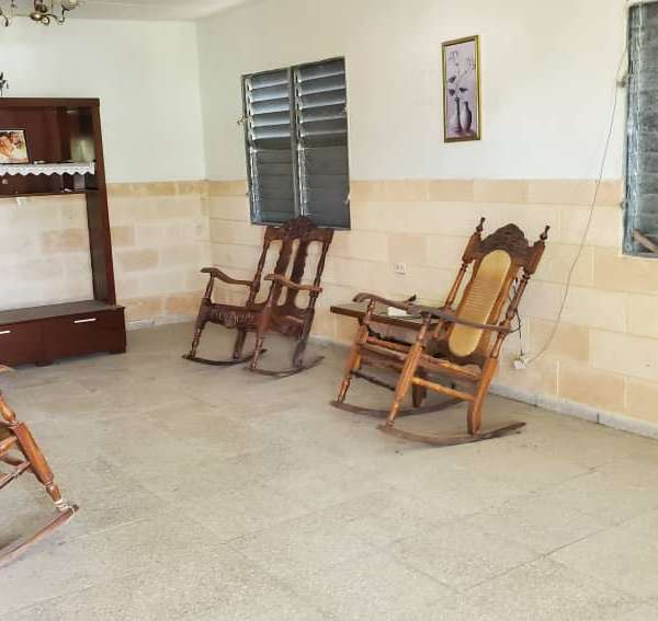 Casa de 3 cuartos y 1 baño por $ 26.000