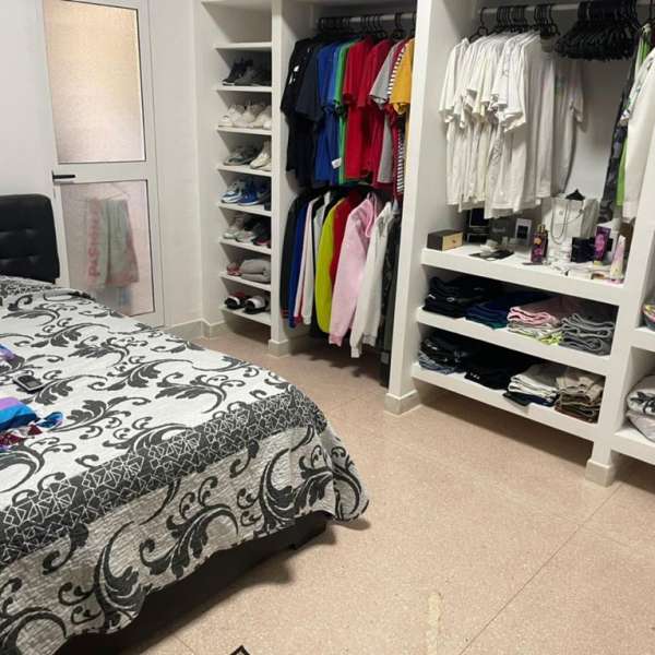 Casa de 2 cuartos, 2 baños y 1 garaje por $ 75.000