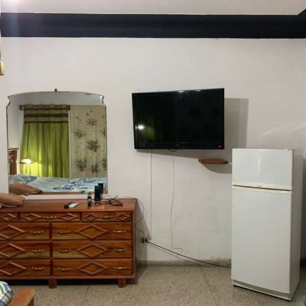 Casa de 8 cuartos, 8 baños y 1 garaje por $ 800.000
