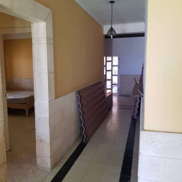 Casa de 5 cuartos, 6 baños y 1 garaje por $ Ajustable