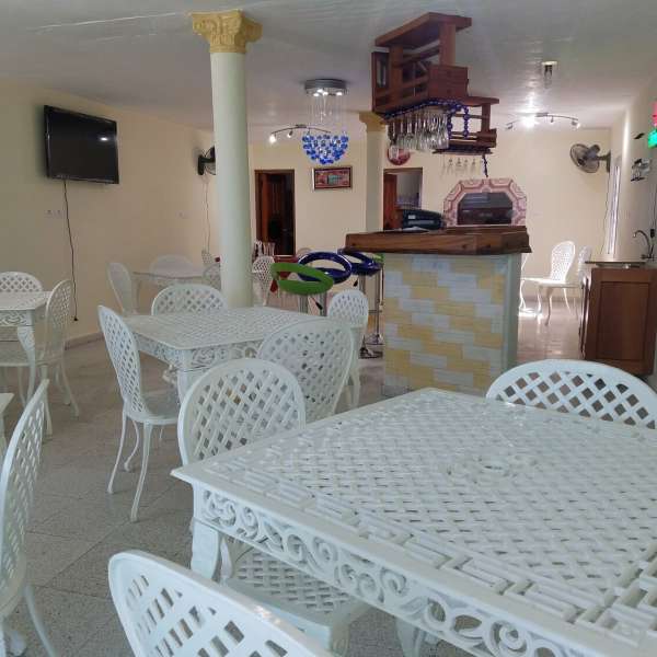 Casa de 3 cuartos, 3 baños y 1 garaje por $ 75.000