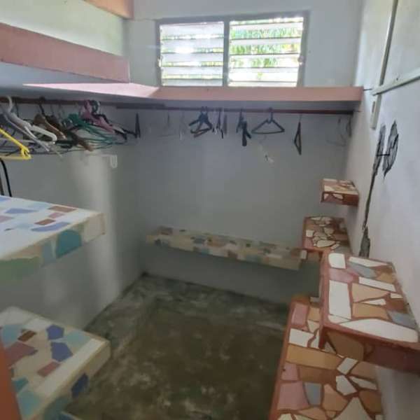 Casa de 3 cuartos, 1 baño y 0 garajes por $ 20.000