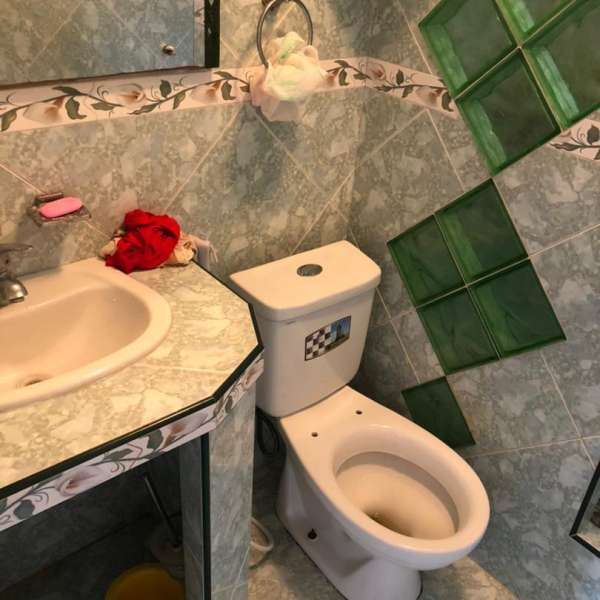 Casa de 3 cuartos, 1 baño y 0 garajes por $ 30.000